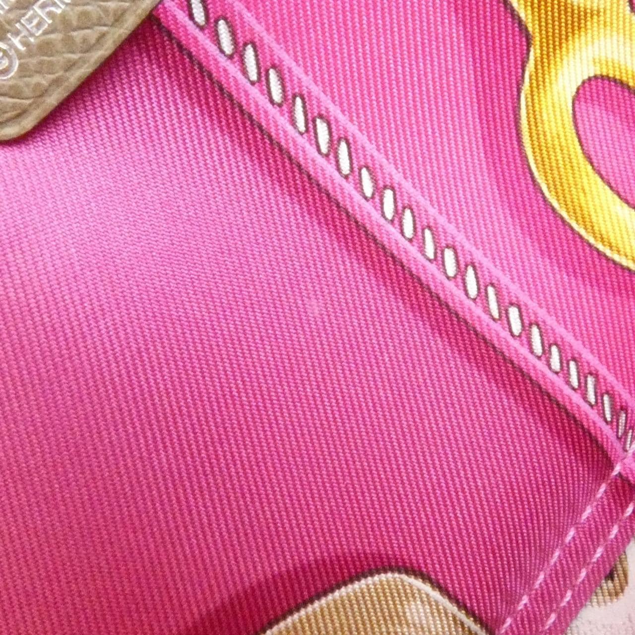 エルメス BOUCLERIE D'ATTELAGE シルク イン クラシック 061218CK 財布
