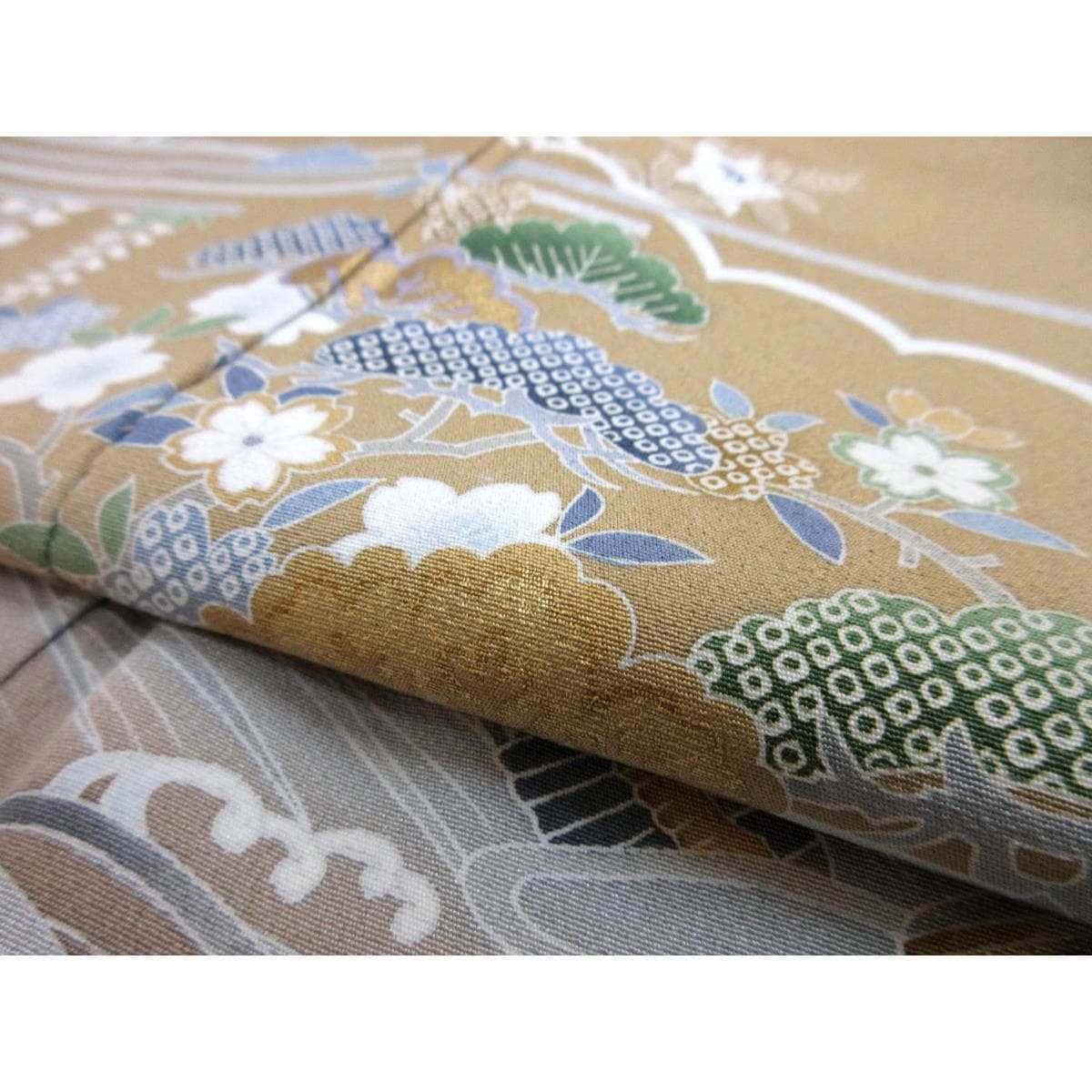 【未使用品】色留袖　友禅金彩加工　ボカシ染