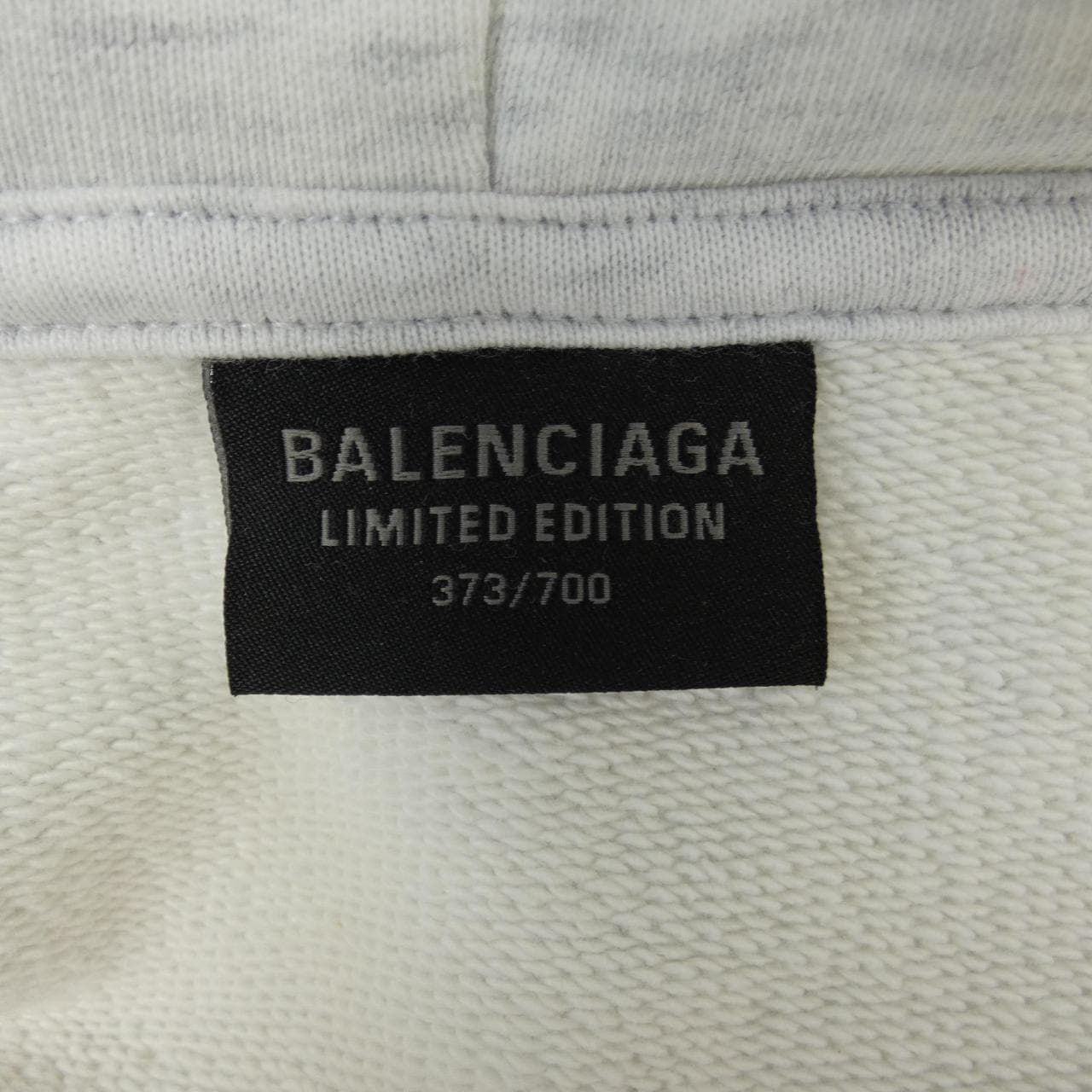 バレンシアガ BALENCIAGA クラックドエフェクト フード 744457 TQVA6 パーカー