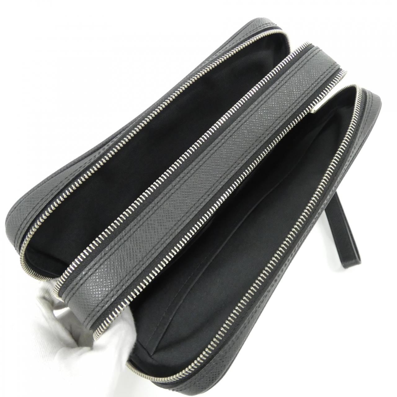 ルイヴィトン タイガ パヴェル M31142 セカンドバッグ