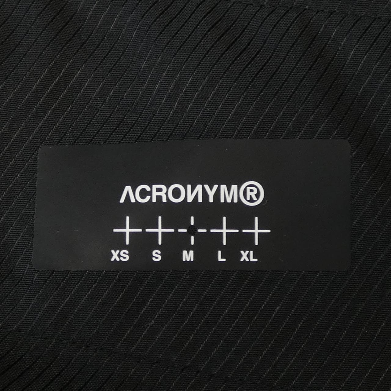 アクロニウム ACRONYM SP57-DS ショートパンツ