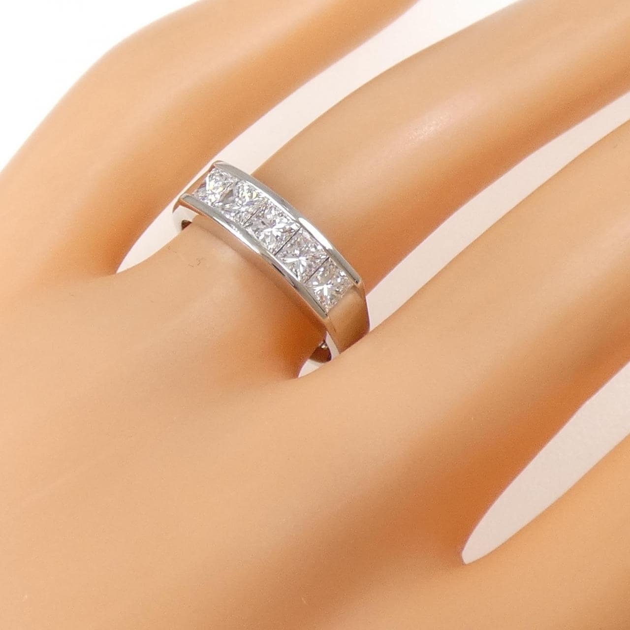 PT900 ダイヤモンド リング 1.06CT