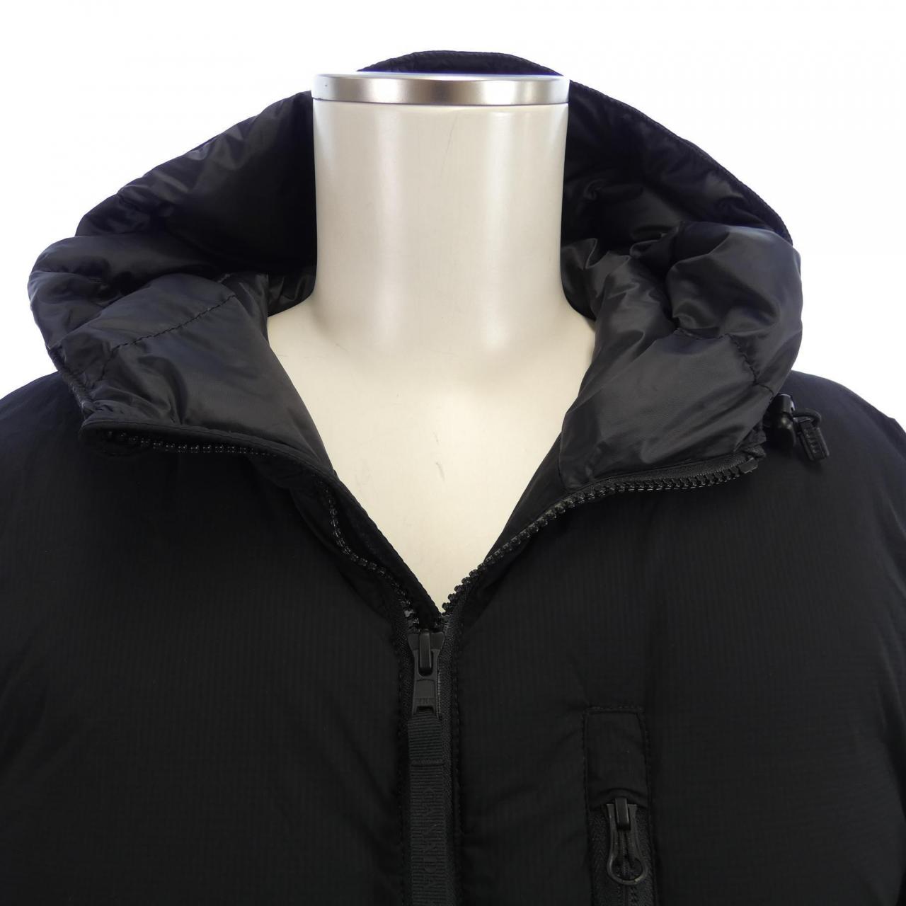 カナダグース CANADA GOOSE ダウンジャケット