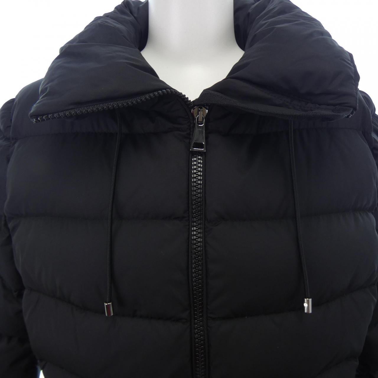モンクレール MONCLER ダウンジャケット
