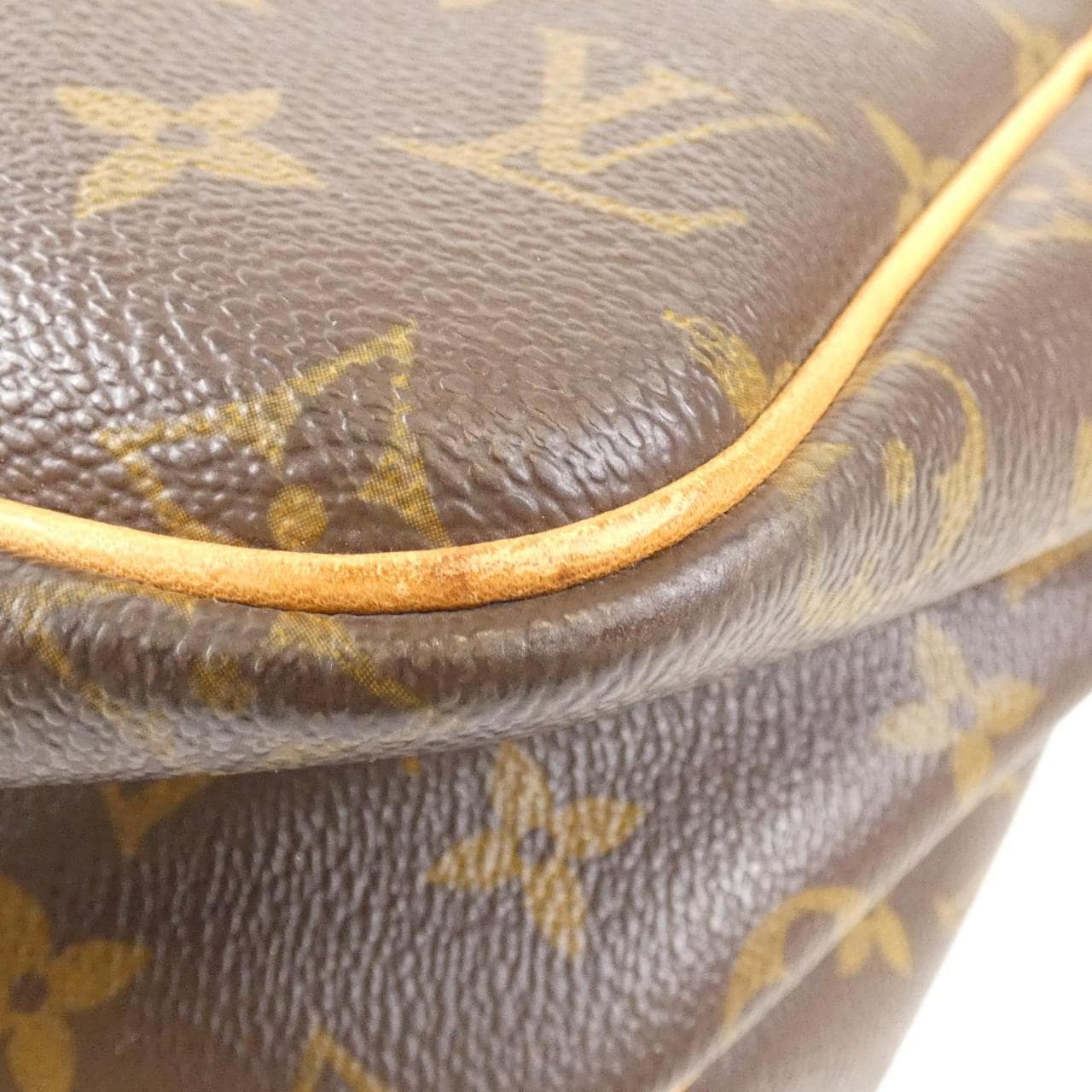 LOUIS VUITTON Monogram Reporter 37 公分 M45252 單肩包