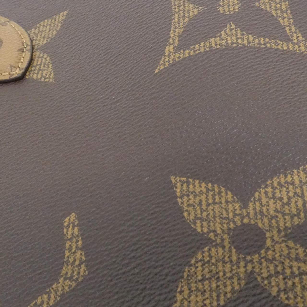 ルイヴィトン モノグラム ジャイアント オンザゴー MM M45321 バッグ