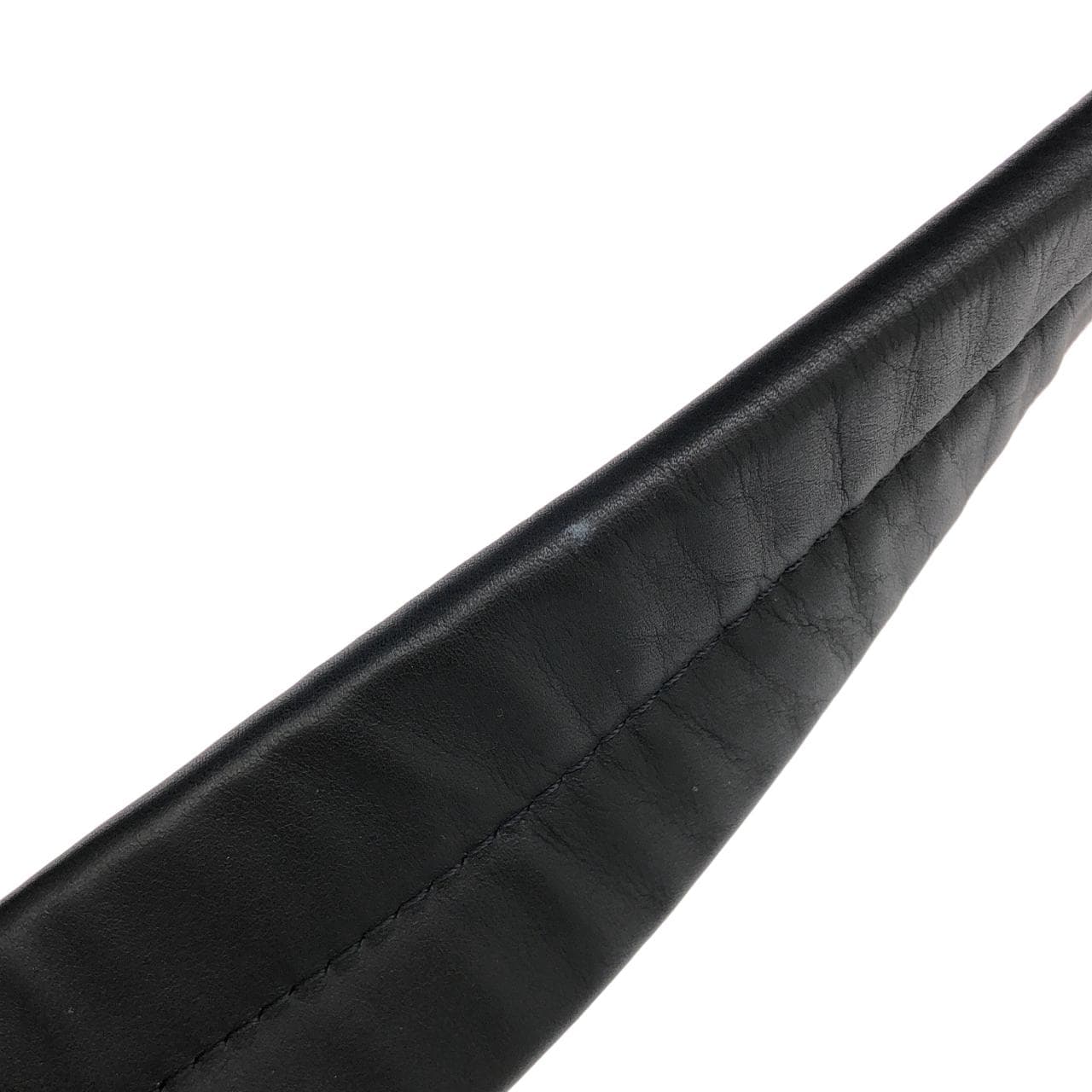 ルイヴィトン タイガ ラマ ディスカバリー バックパック M30230 リュックサック