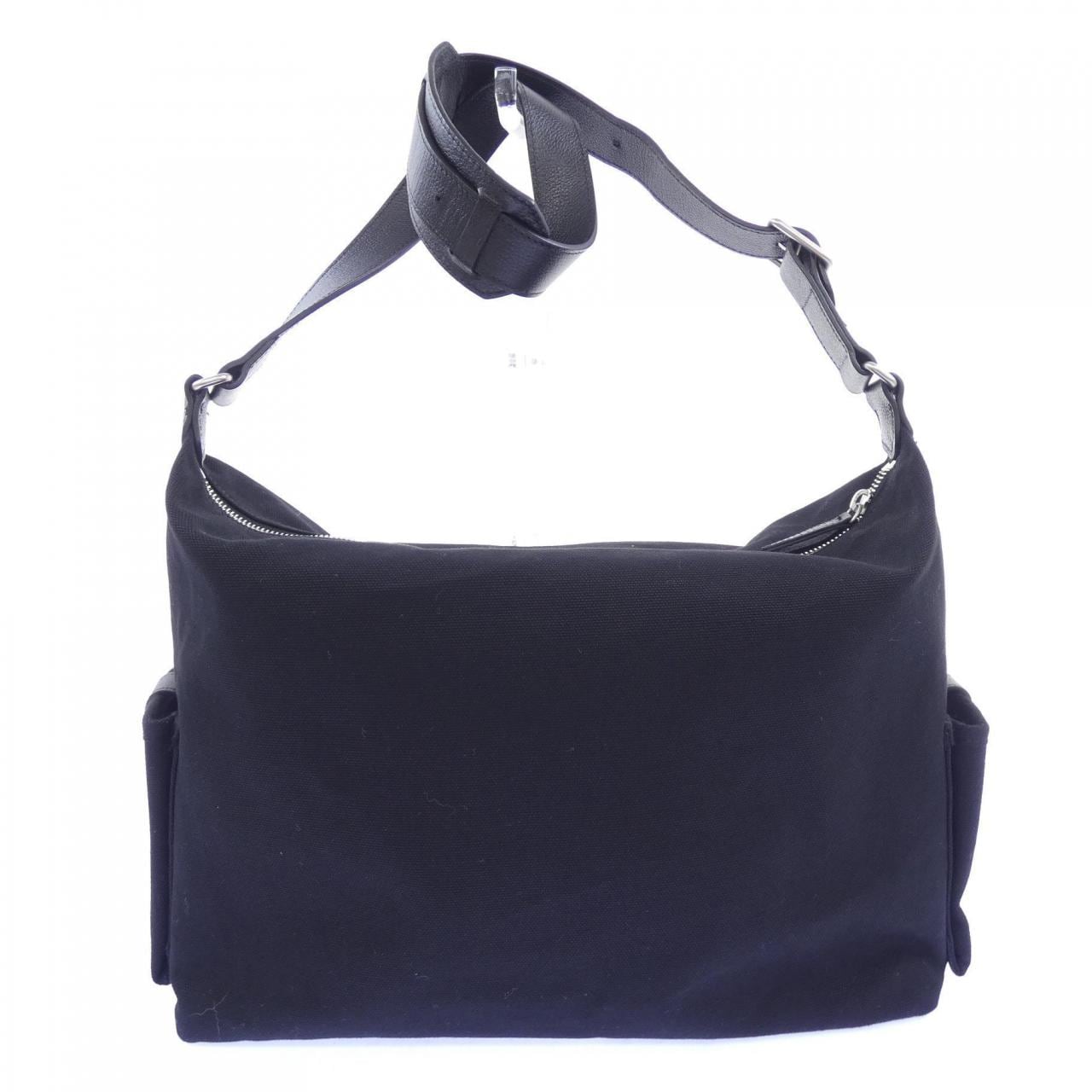 TOUT Y EST BAG