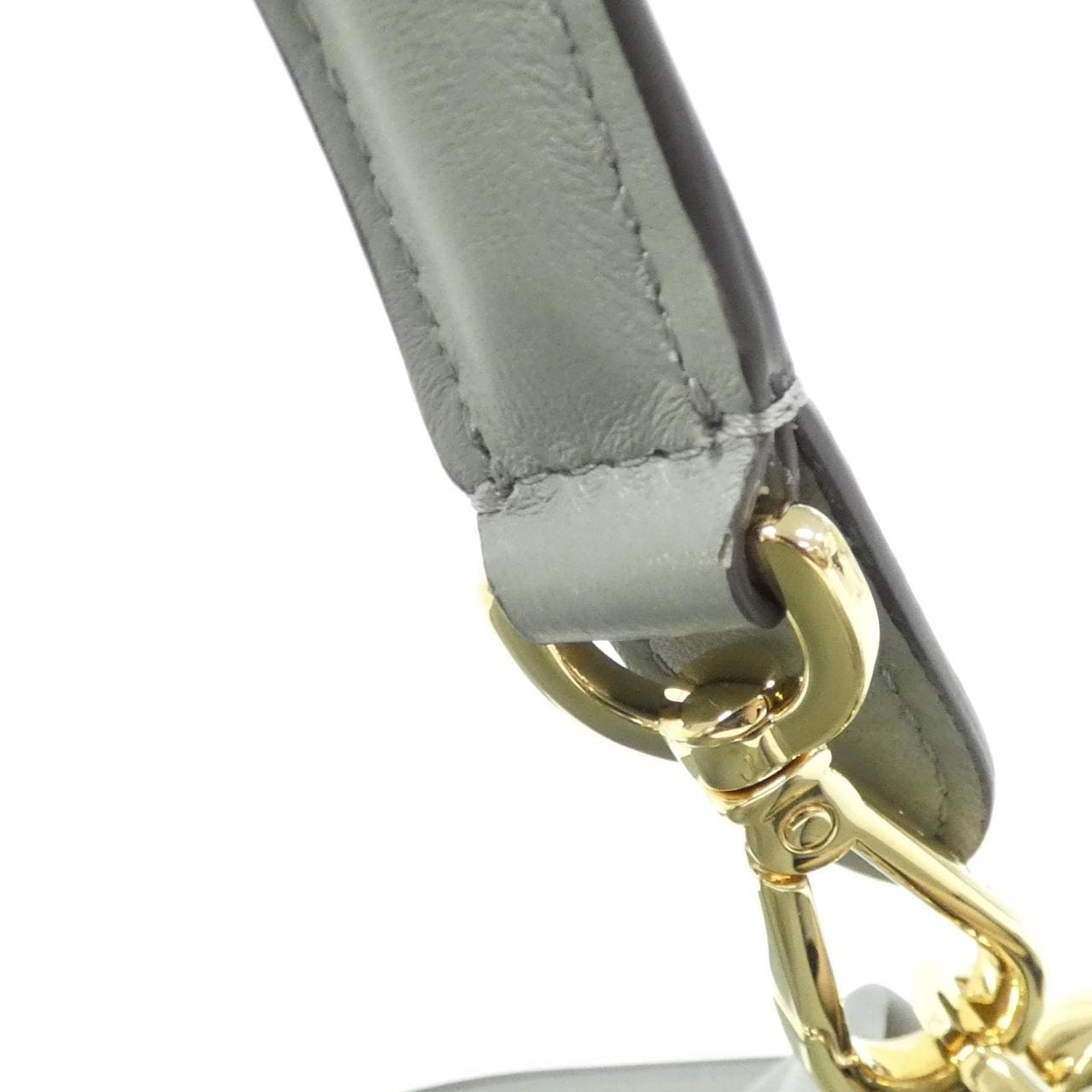 フェンディ マンマ バゲット ミディアム 8BR833 AQ0D ショルダーバッグ