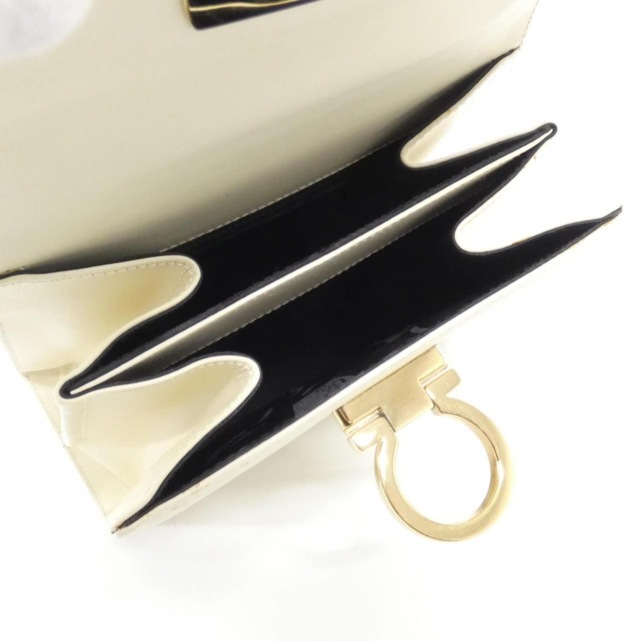 【ヴィンテージ】サルヴァトーレフェラガモ 21 2193 バッグ