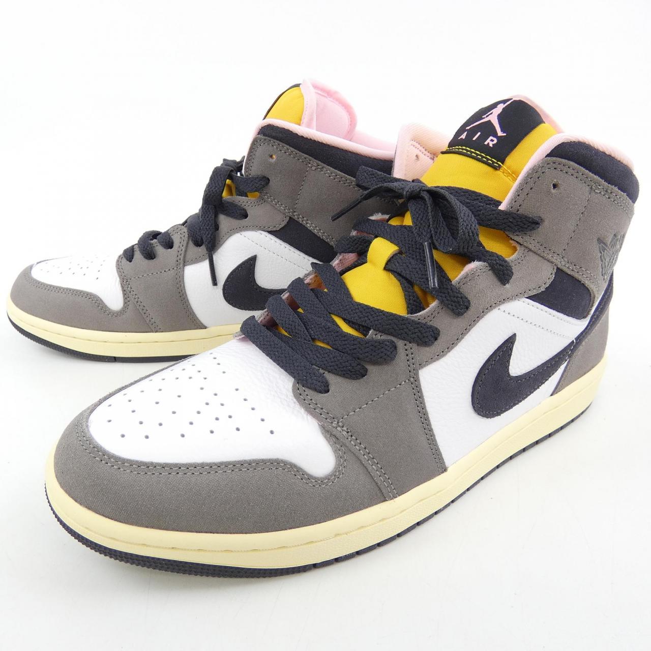 ナイキ ジョーダン NIKE JORDAN HQ2011-100 スニーカー