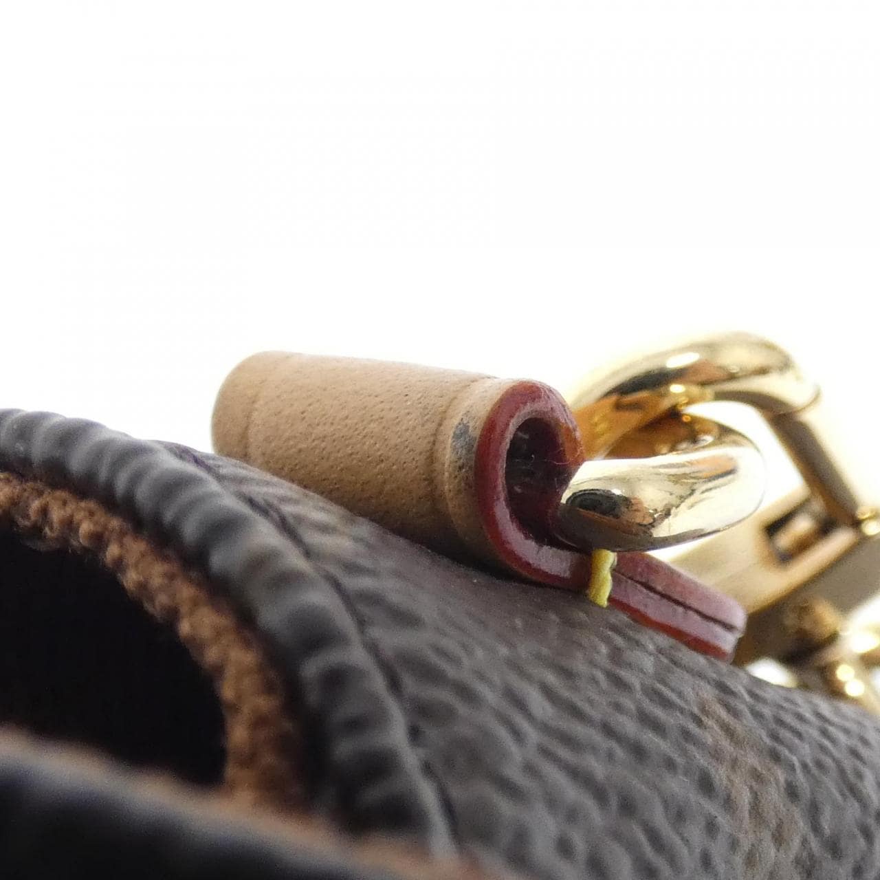 ルイヴィトン モノグラム ウォレット オン チェーン アイビー M81911 ショルダーバッグ