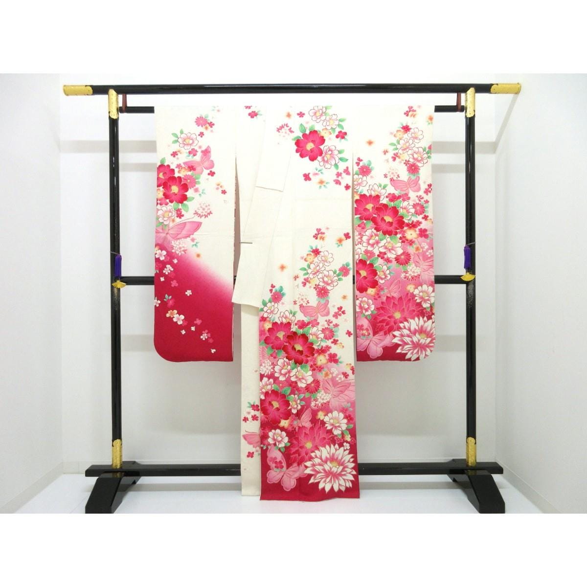 振袖　友禅金彩加工　刺繍入りボカシ染