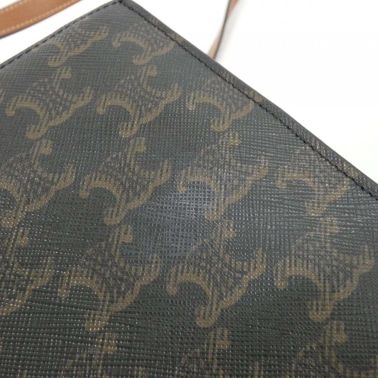 セリーヌ スモール バーティカル カバ 191542BZK バッグ