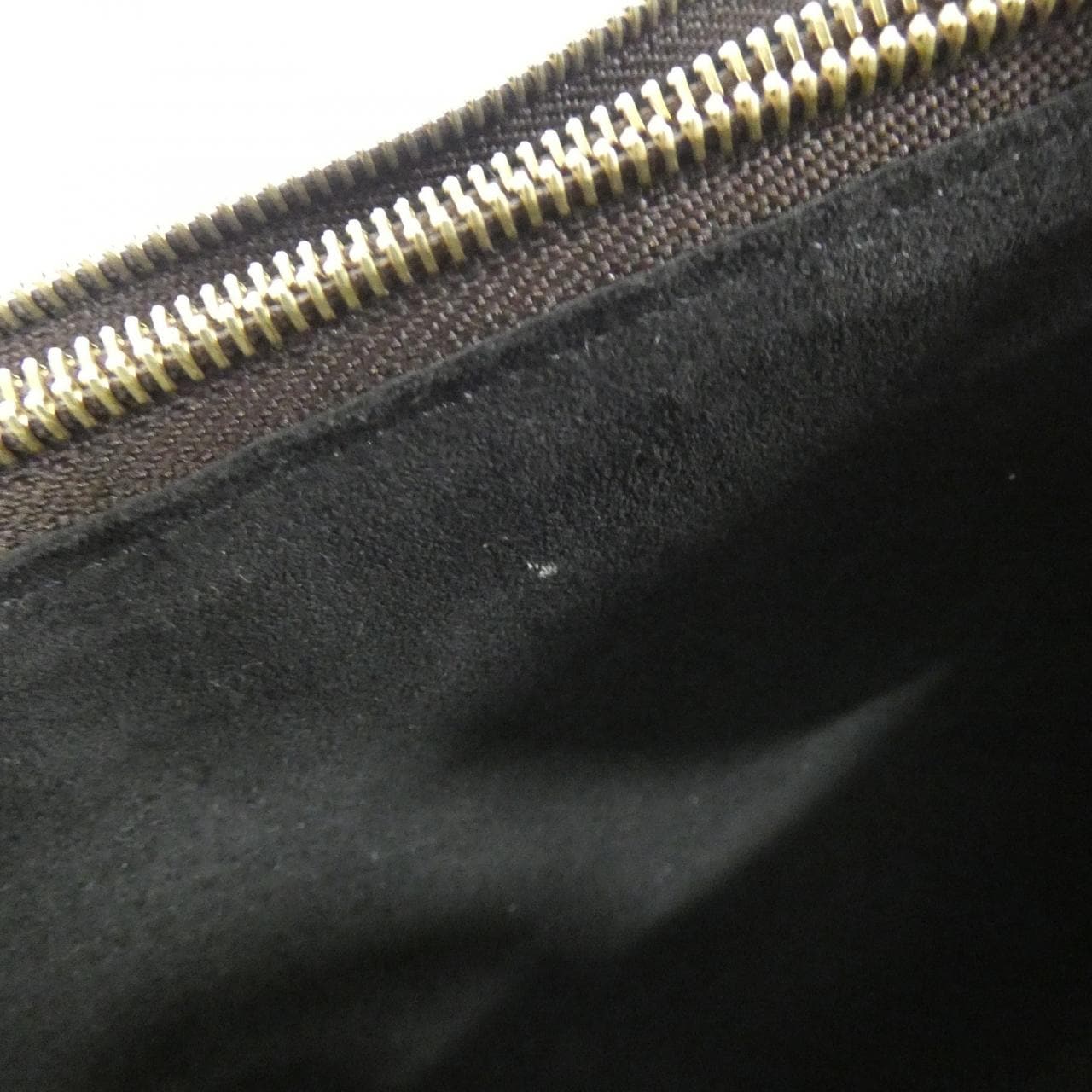 ルイヴィトン モノグラム ジャイアント ポシェット ドゥーブル ジップ M69203 ショルダーバッグ