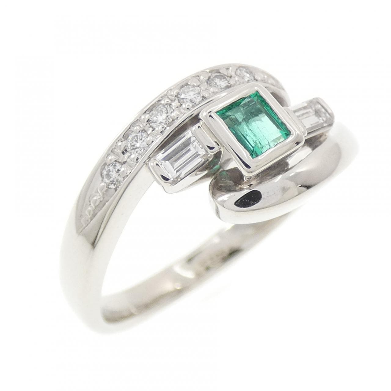 PT900 エメラルド リング 0.16CT