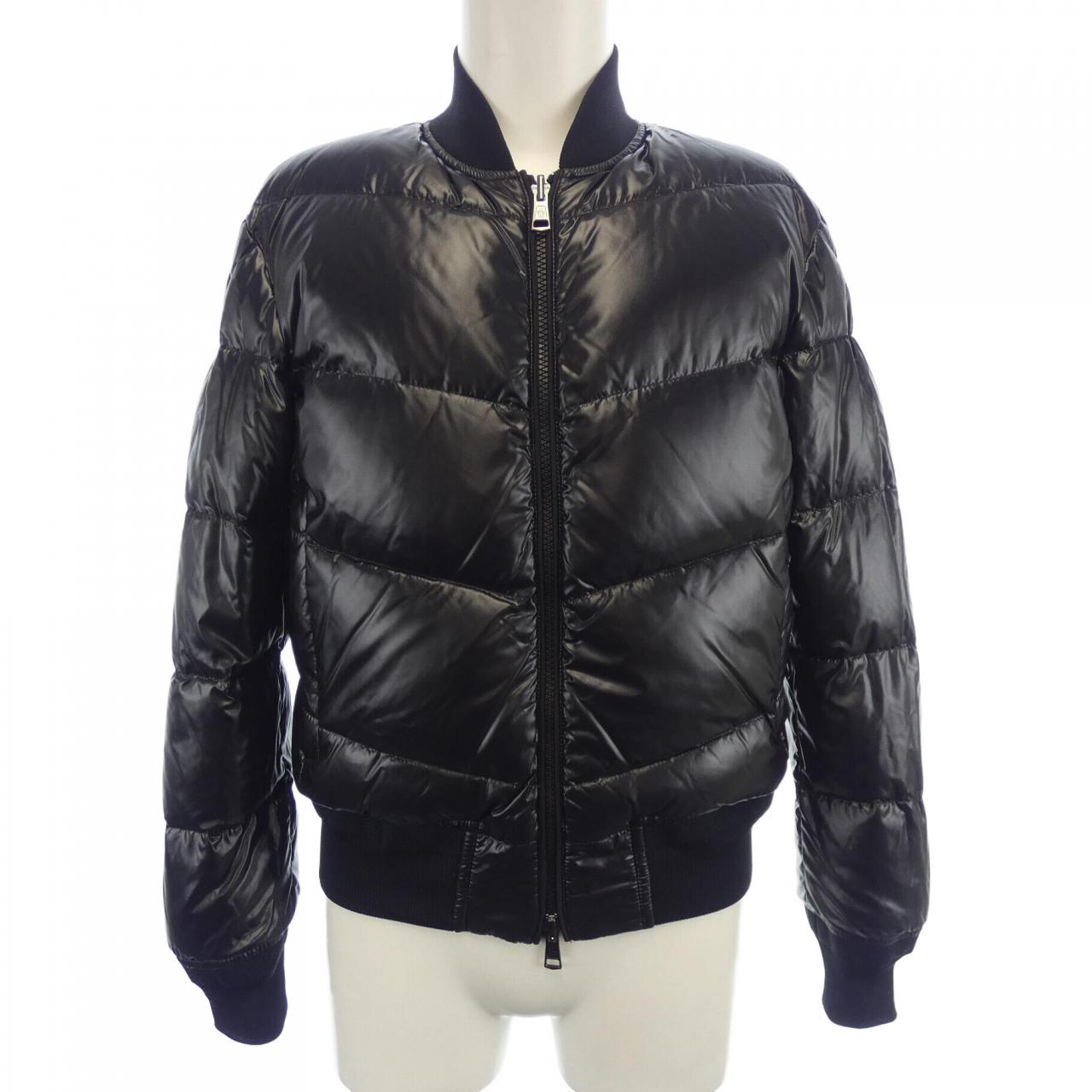 モンクレール MONCLER ダウンジャケット