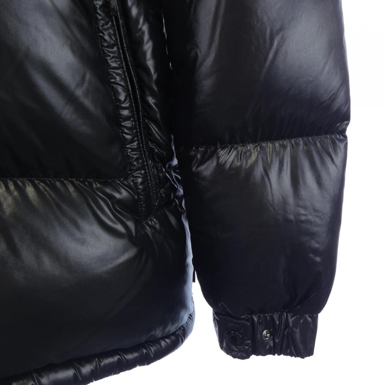 モンクレール MONCLER ダウンジャケット