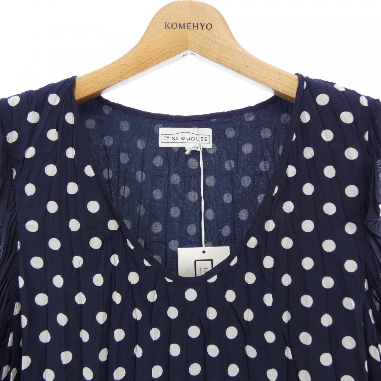 ザニューハウス THE NEWHOUSE トップス