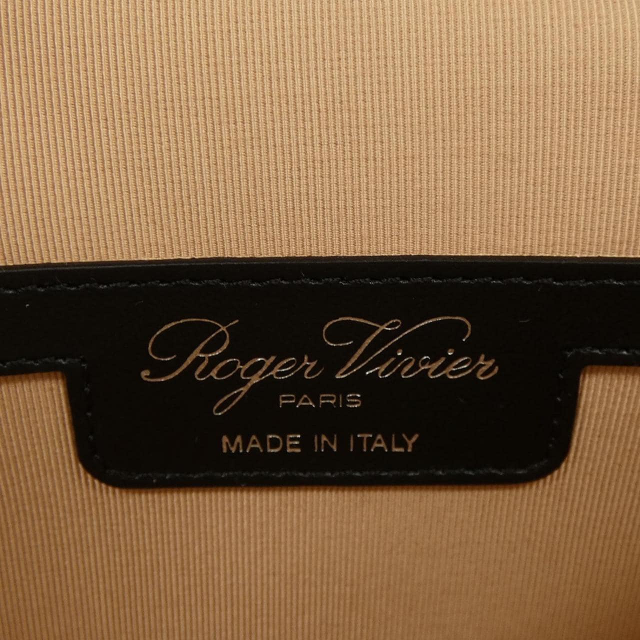 ロジェヴィヴィエ ROGER VIVIER BAG