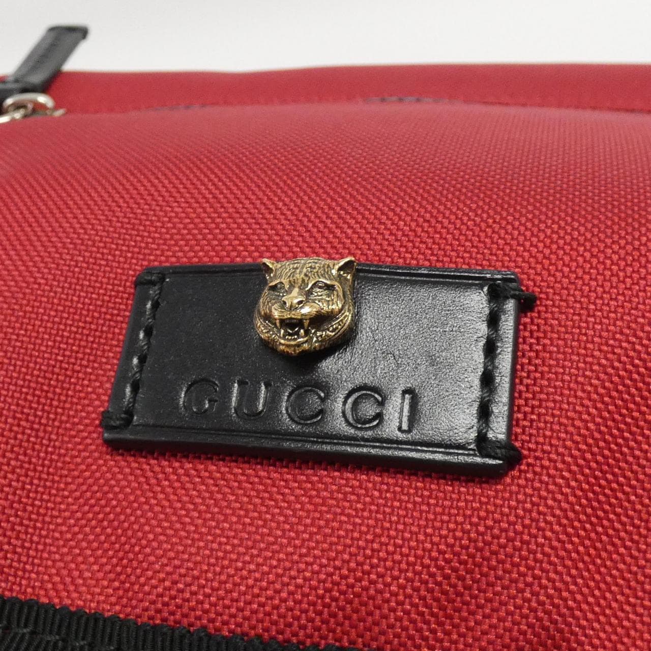 Gucci 429037 K1N1X双肩包