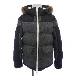 モンクレール MONCLER ダウンジャケット