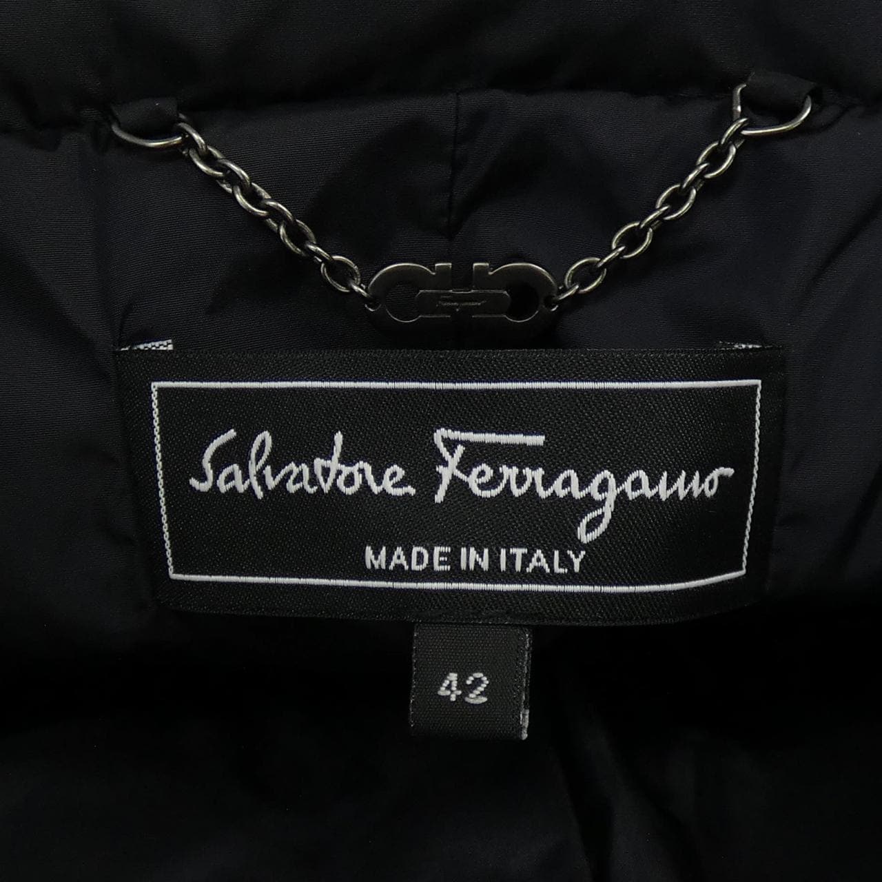 サルヴァトーレフェラガモ SALVATORE FERRAGAMO ダウンコート