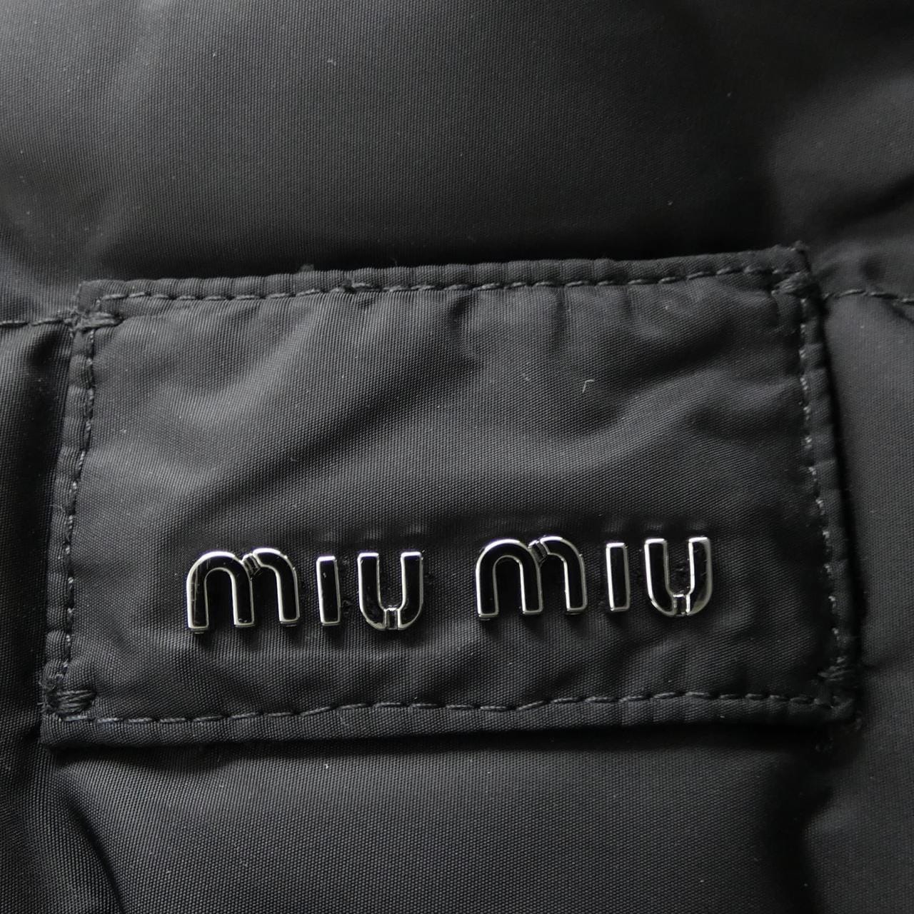 ミュウミュウ MIU MIU ML315　1AX2 ダウンジャケット