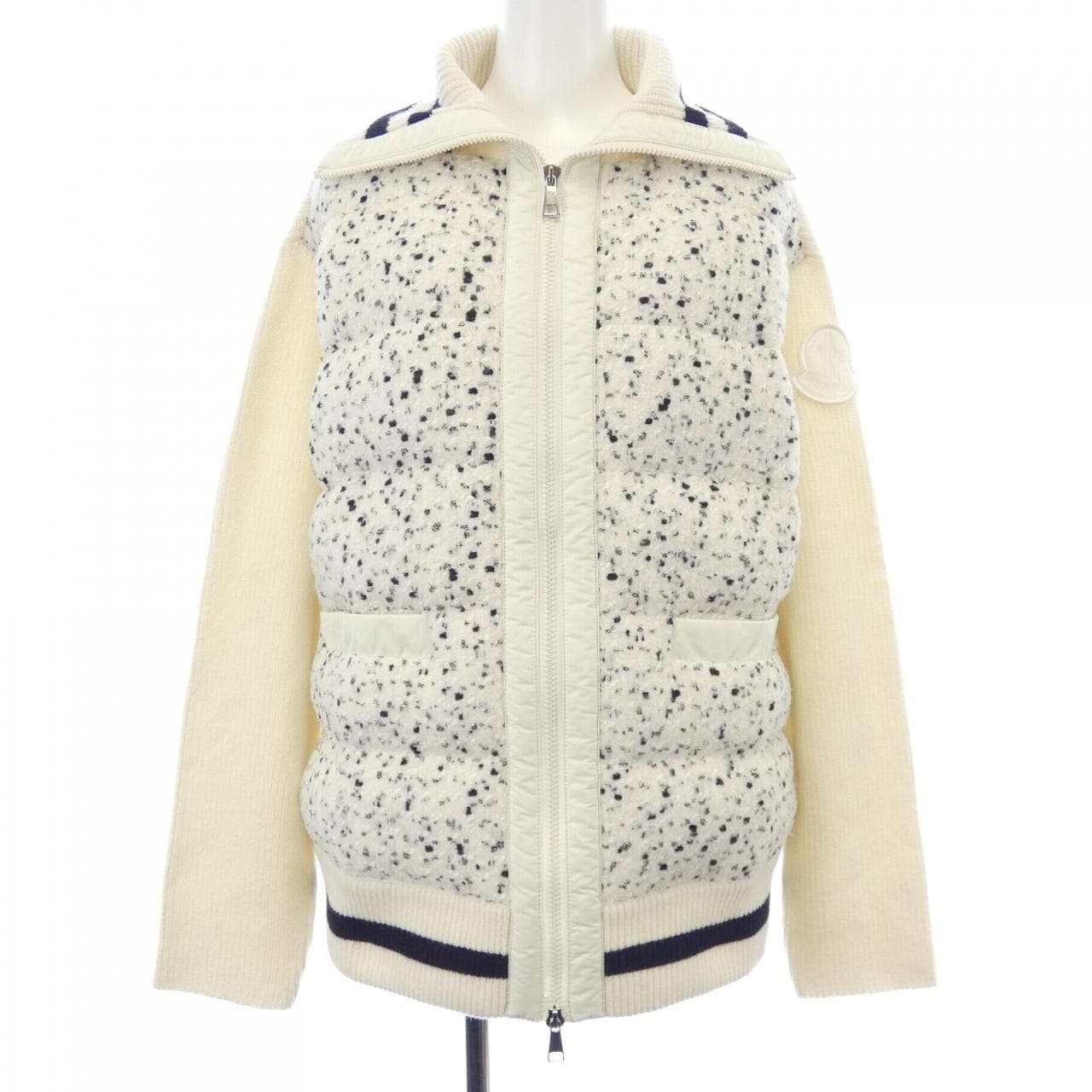 モンクレール MONCLER 20939B00002 ダウンジャケット