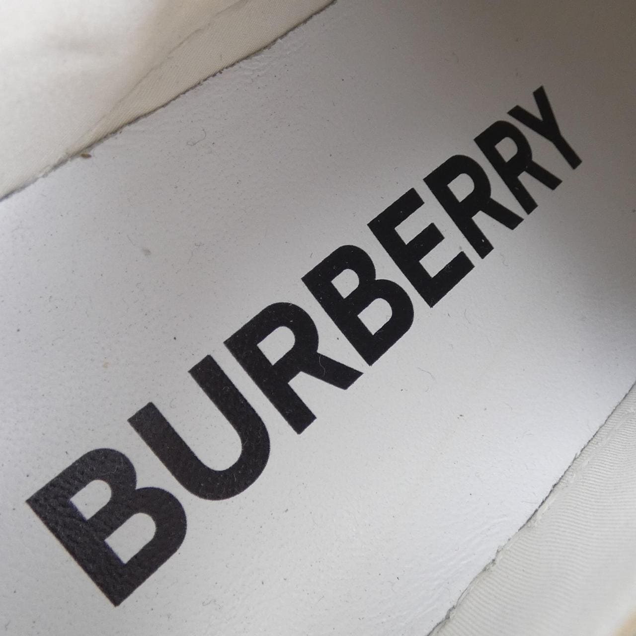 バーバリー BURBERRY スニーカー