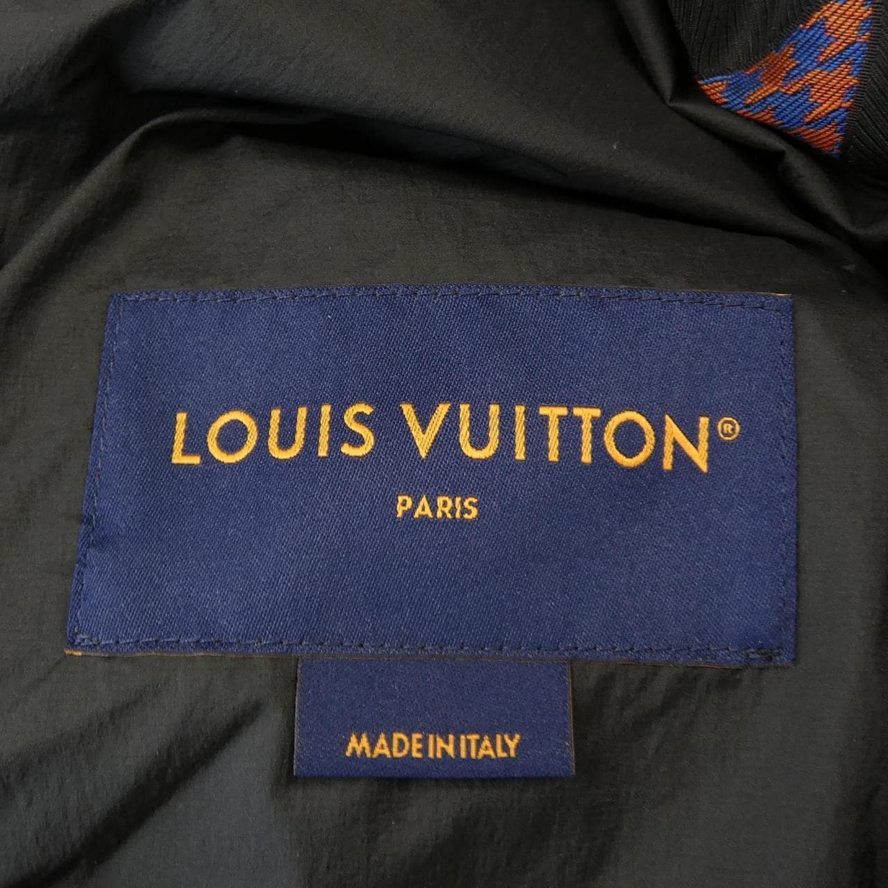 ルイヴィトン LOUIS VUITTON バイマテリアルフーデッドダウンジャケット HOB10ERS6 ダウンジャケット