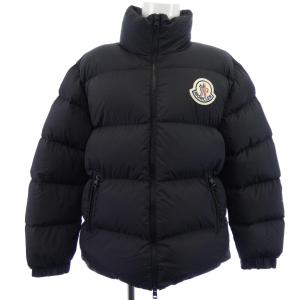 モンクレール MONCLER ダウンジャケット