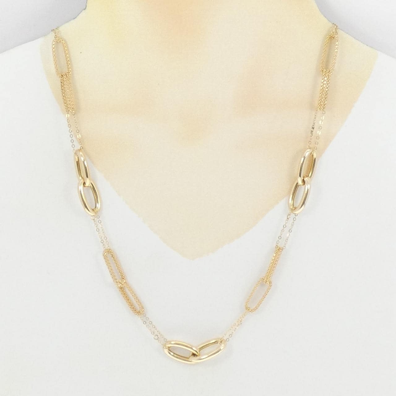 K18YG necklace