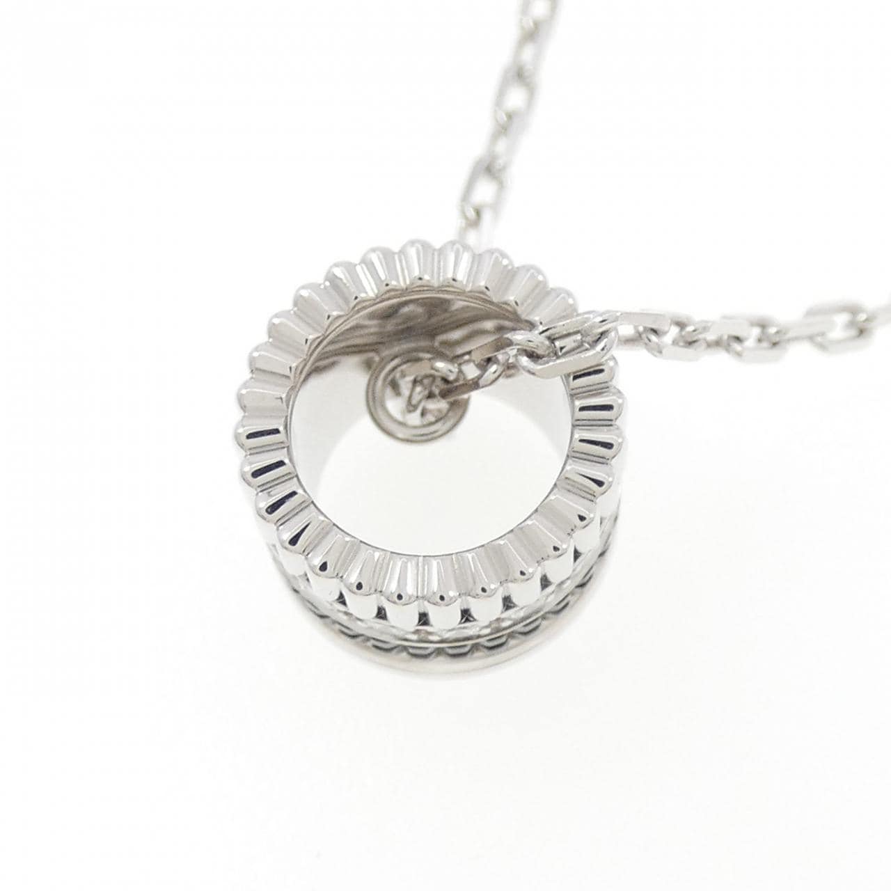 ブシュロン キャトル ブラック ラージ ネックレス