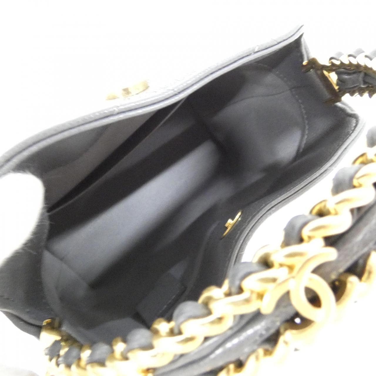 シャネル AP4800 チェーンクラッチ