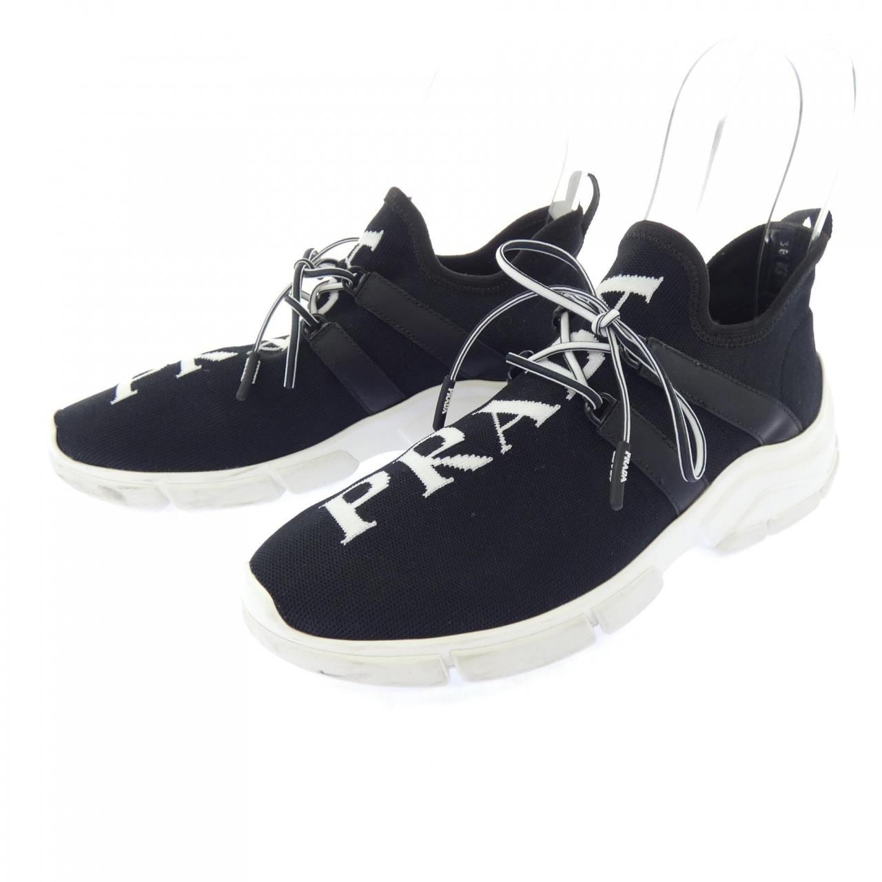 プラダ PRADA スニーカー
