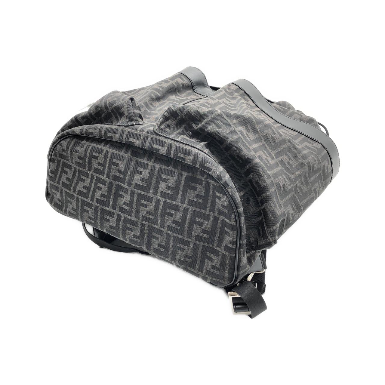 フェンディ フェンディ ストライク ラージ 7VZ056 AG0M リュックサック