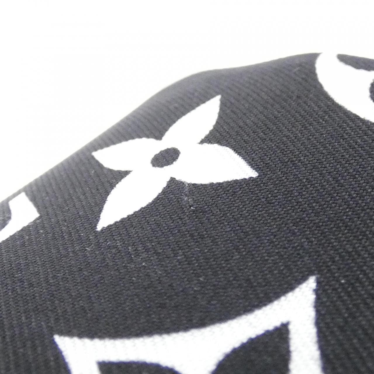 ルイヴィトン バンドー モノグラム コンフィデンシャル M78656 スカーフ