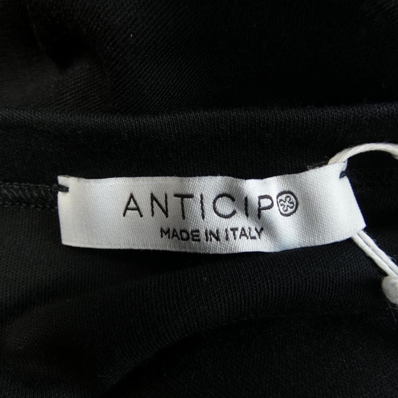 アンティーチポ ANTICIPO Tシャツ