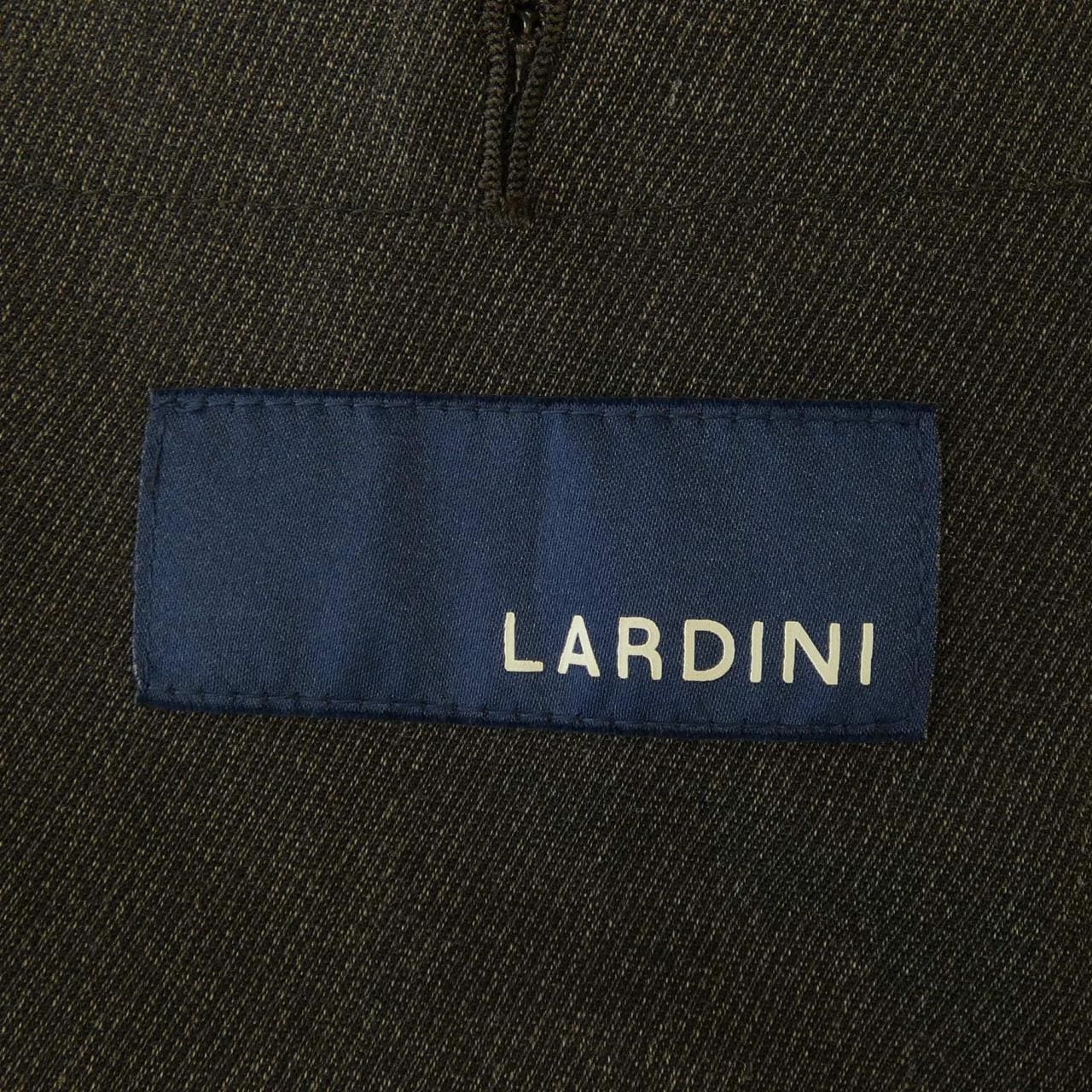 ラルディーニ LARDINI スーツ