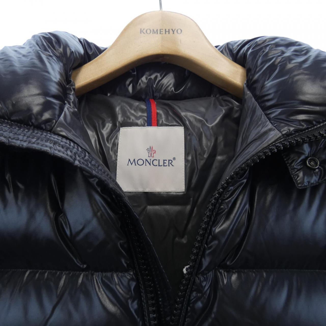 モンクレール MONCLER ダウンジャケット