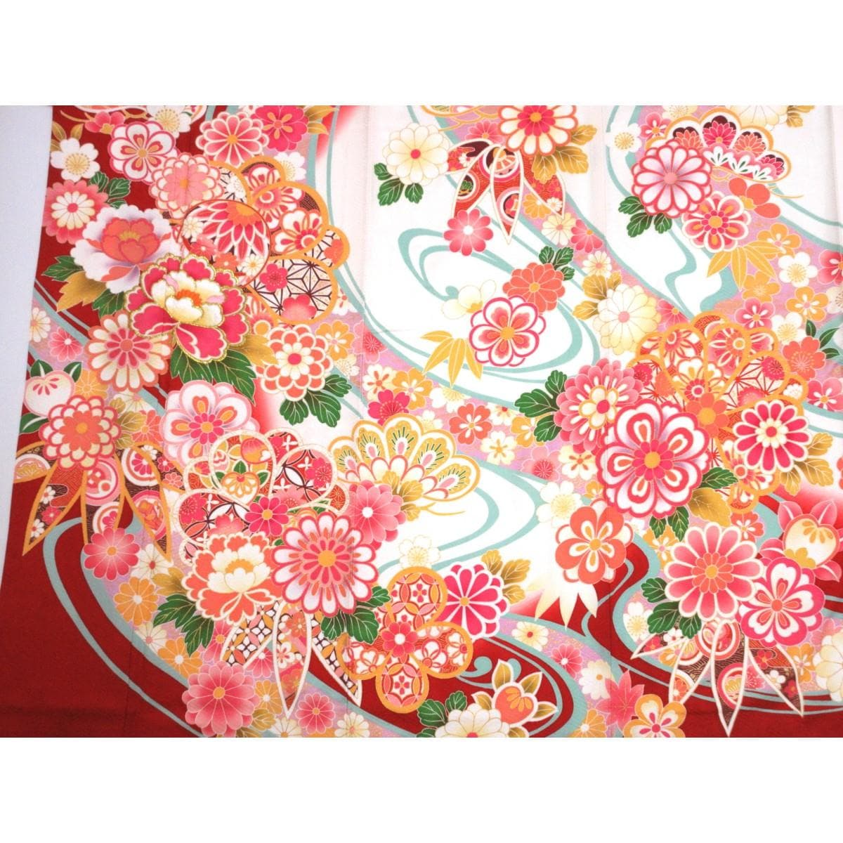 振袖　友禅金彩加工　刺繍入りボカシ染