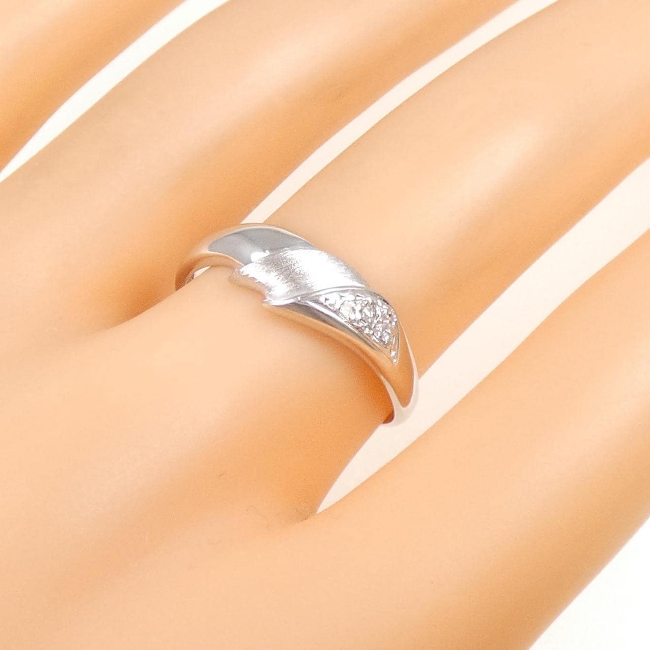 K18WG ダイヤモンド リング 0.03CT