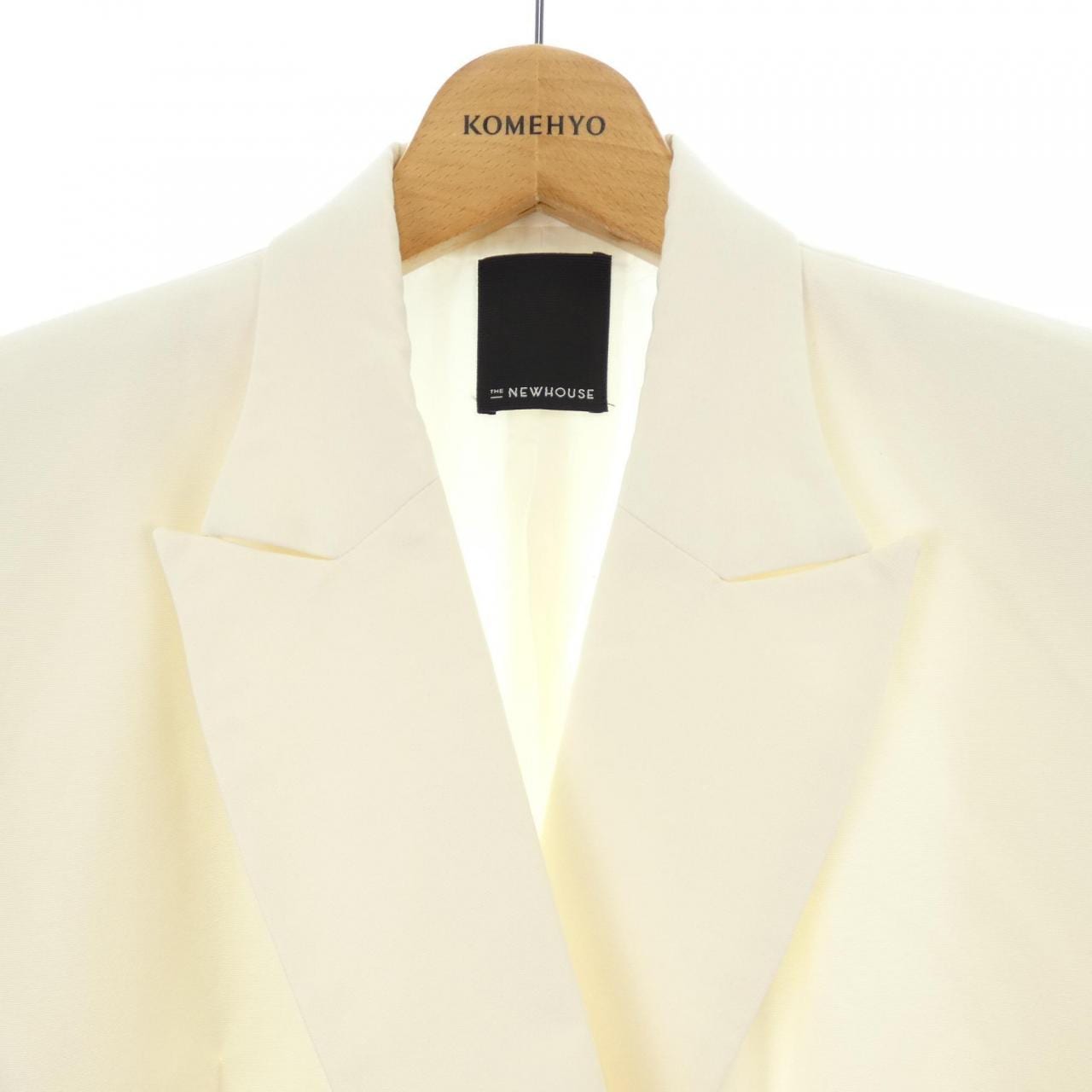 ザニューハウス THE NEWHOUSE ジャケット