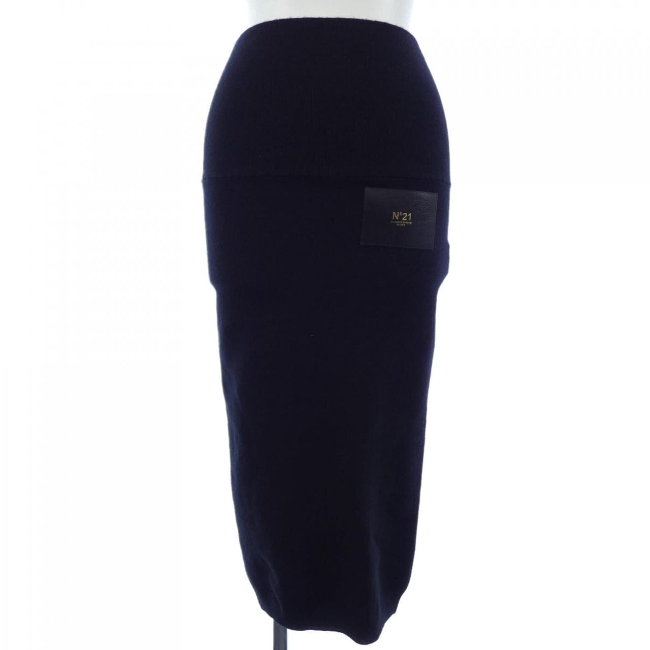 ヌメロヴェントゥーノ N°21 P22IN2M スカート