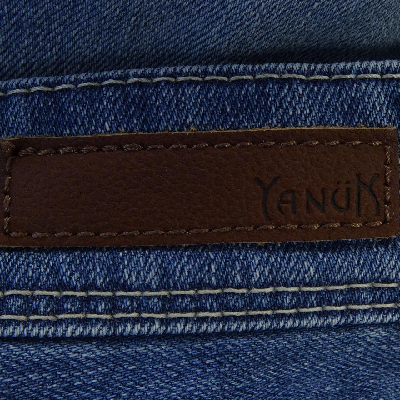 ヤヌーク YANUK ジーンズ