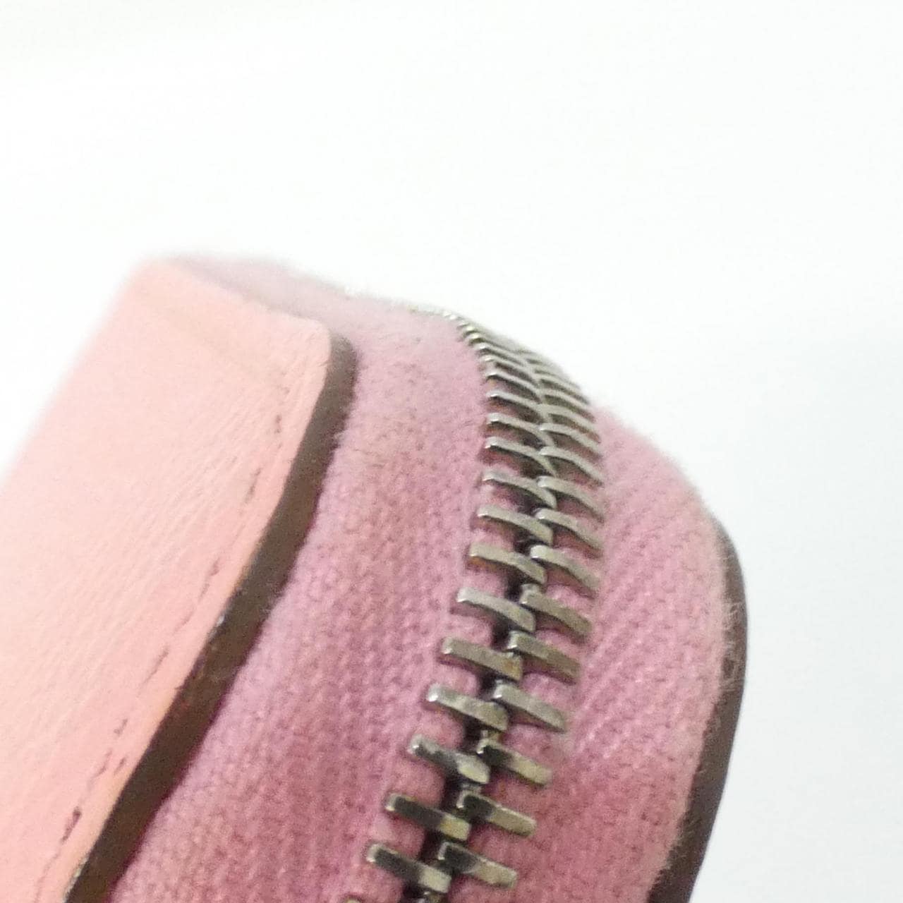 エルメス BRIDES DE GALA FANTOME POIS シルク イン コンパクト 075190CK 財布