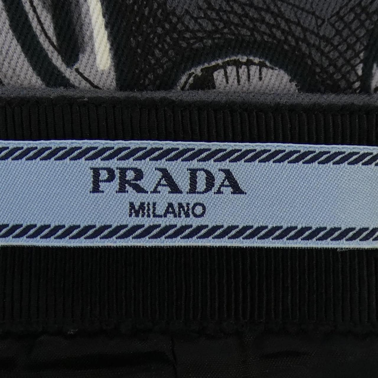 プラダ PRADA P1912J 1CBP スカート