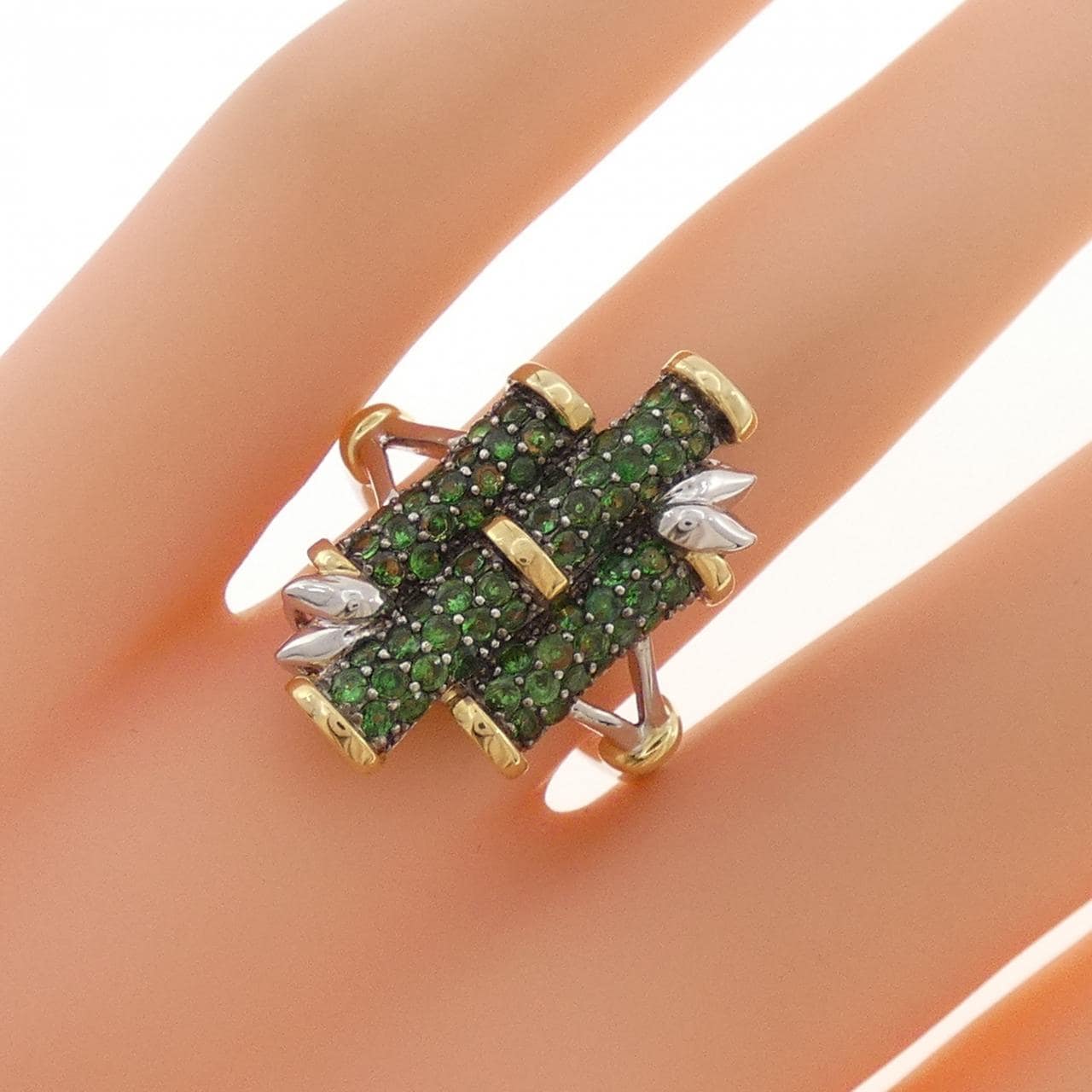 K18スリーカラー グリーンガーネット リング 0.90CT