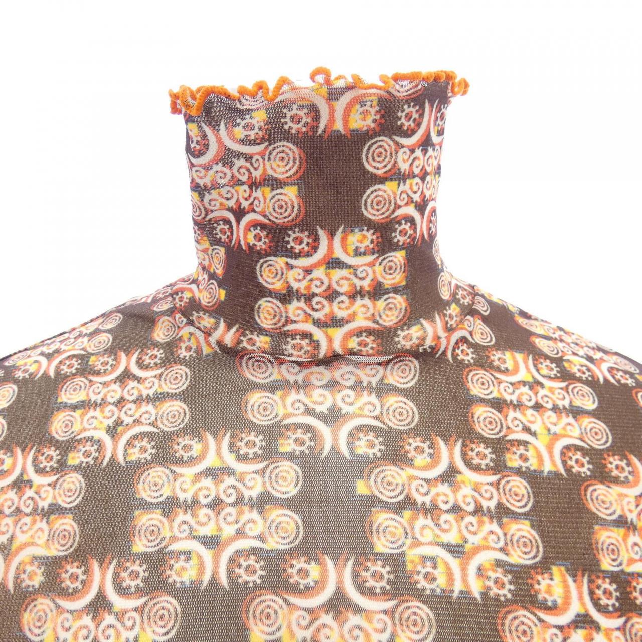 ヴィヴィアンタム VIVIENNE TAM トップス